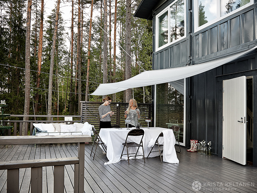 04-2015-container-interior-home-decoration-kontti-cottage-scandinavia-finnish-interior-lessismore-photo-krista-keltanen-03